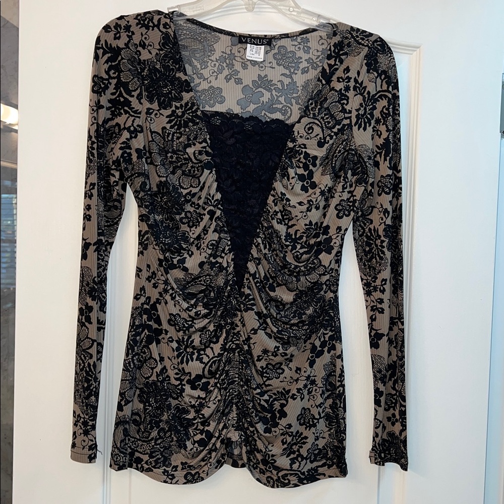 VENUS Black and Brown Floral Ruched Top